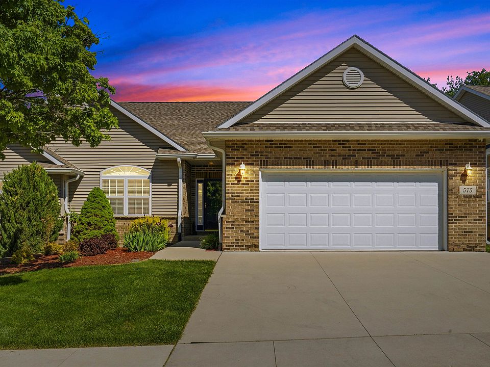 1st image of 575 Woodland Rdg