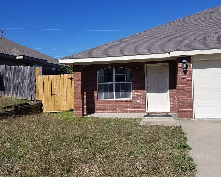 2nd image of 217 Janelle Dr APT A