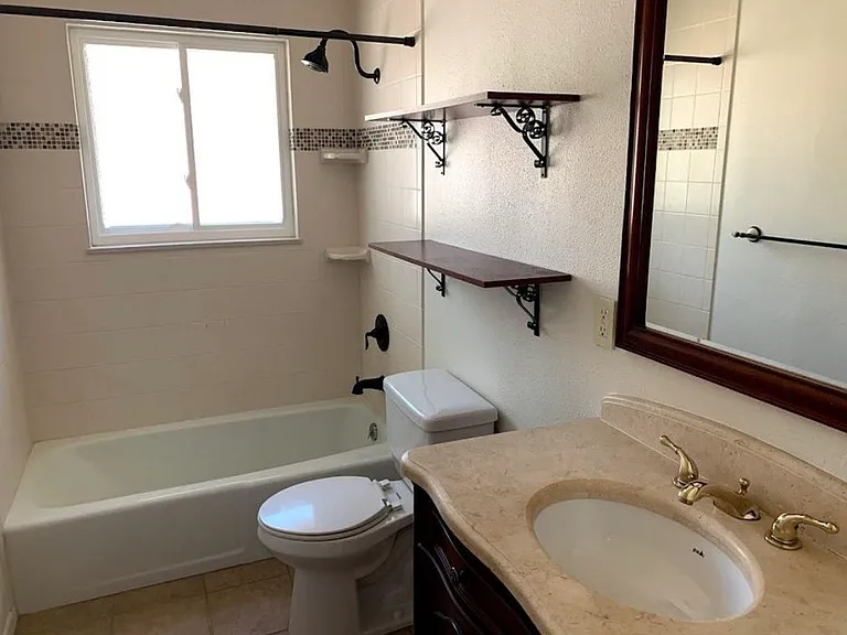 5428 Escondido Ct — Photo 6