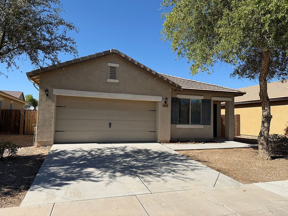 1st image of 42582 W Monteverde Dr