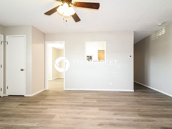4th image of 901 Barbour Ave