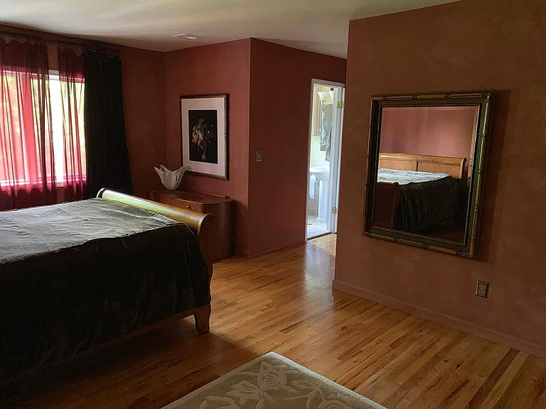 126 Hawthorne Ave — Photo 11