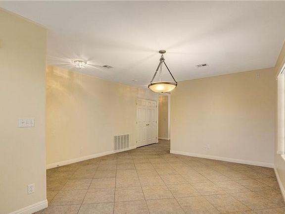 5th image of 7208 Pisa Ave