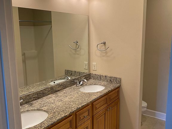 5th image of 509 Arbor Lake Dr