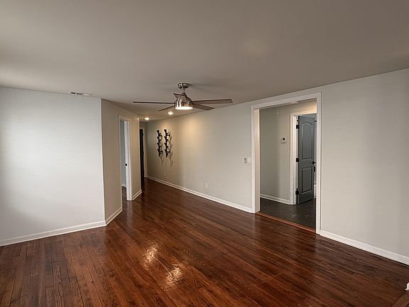 3rd image of 505 E 35th St