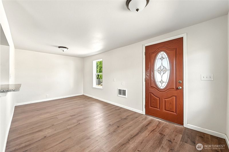 5th image of 817 Perkins Street
