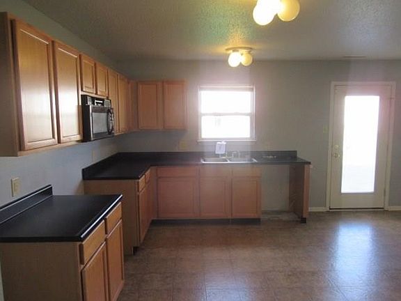 3rd image of 11414 Arches Dr