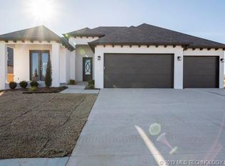 622 E 130th St, Jenks, OK 74037