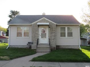 431 45th St, Moline, IL 61265