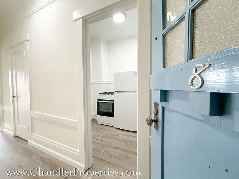3255 Sacramento St — Photo 1