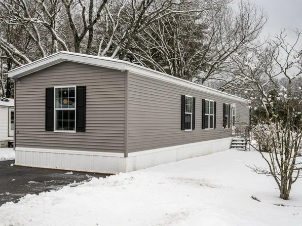 16 Hayes Park, Exeter, NH 03833
