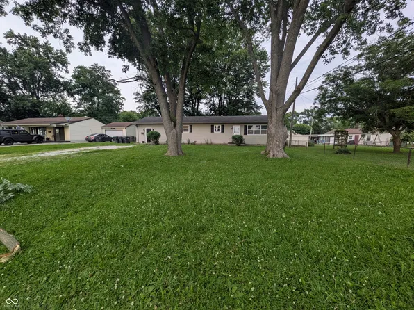 7 N Middle St, Greenwood, IN 46143