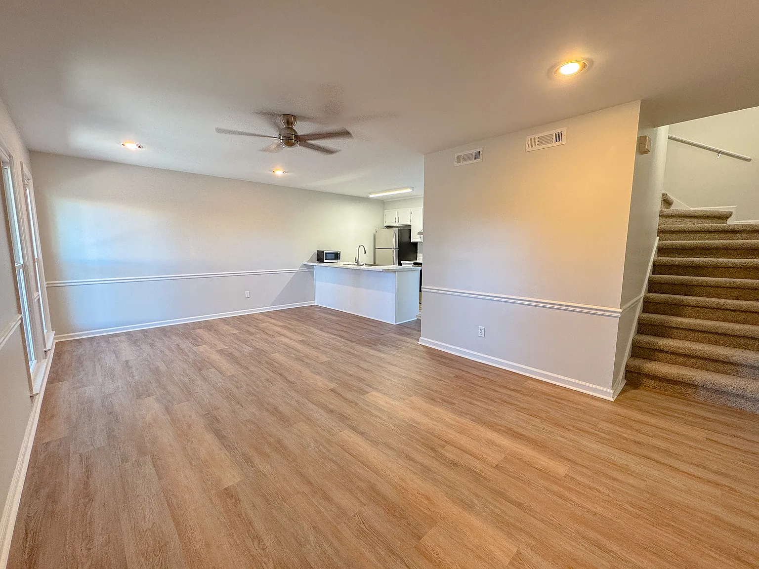 249 Highpoint Rd - A — Photo 2