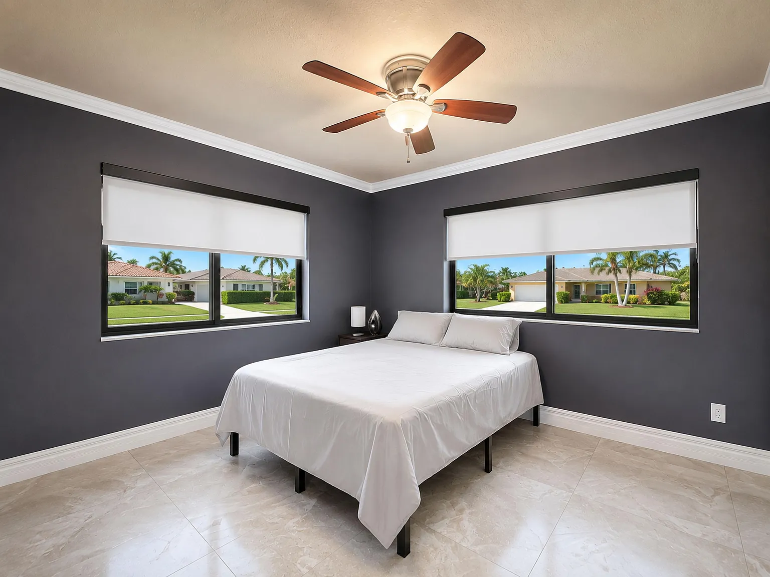4 bed, 2.0 bath, 1600 sqft, $1,360 — Photo 1