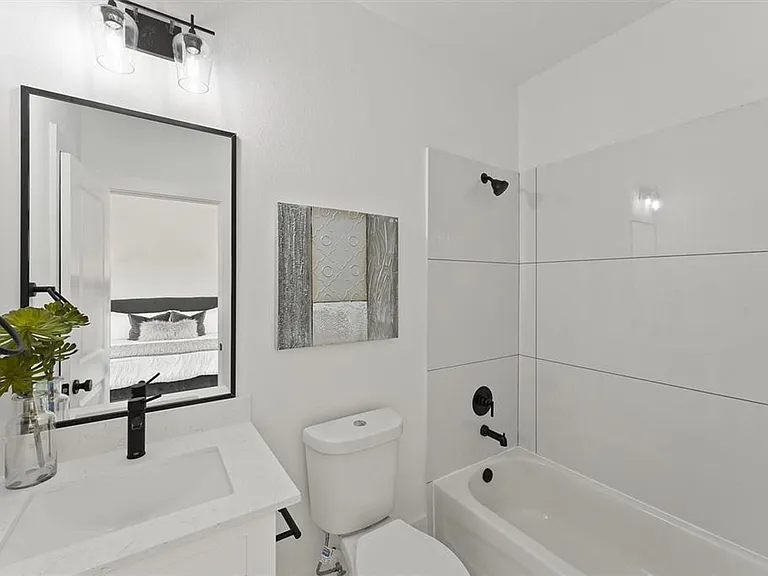 1207 Cavalcade St #B — Photo 20