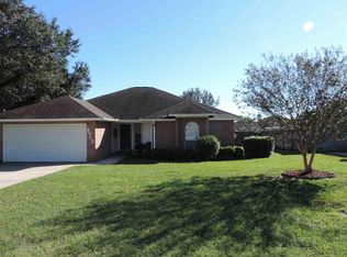 5713 Pebble Ridge Dr, Milton, FL 32583