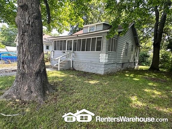 3rd image of 7205 Agnes Ave
