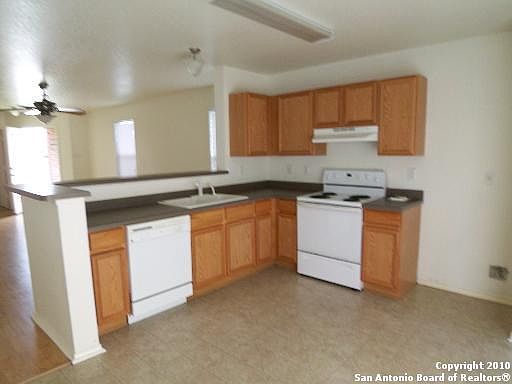 2nd image of 78 Beacon Bay
