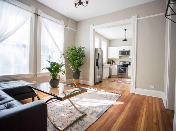 1110 N California Ave APT 2R, Chicago, IL 60622