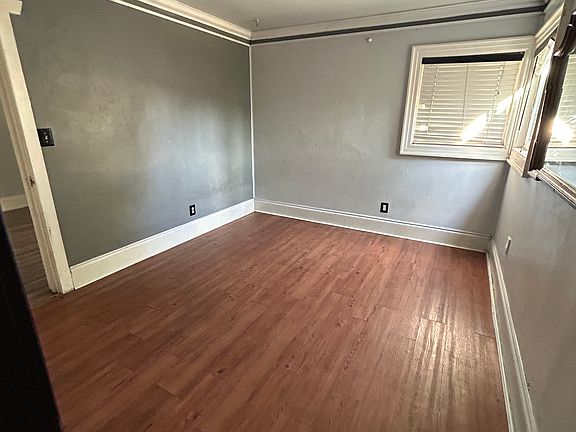 4th image of 2963 1/2 L St