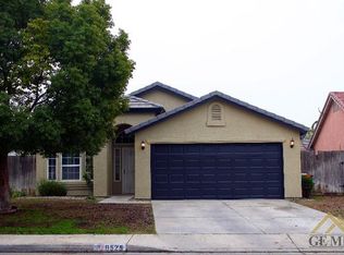 8529 Rollingbay Dr, Bakersfield, CA 93312