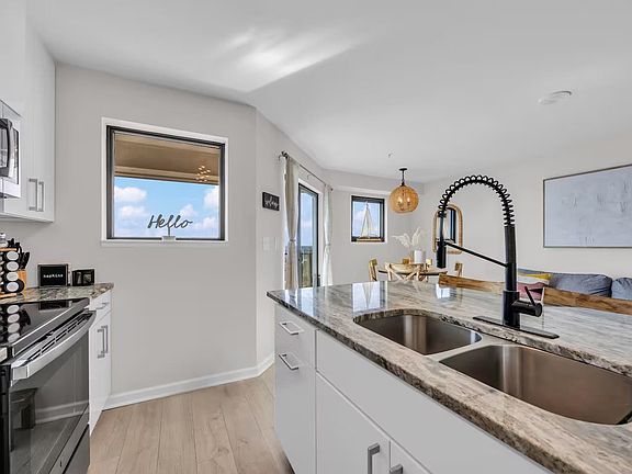 5th image of 5905 South Kings Hwy. #2112 C
