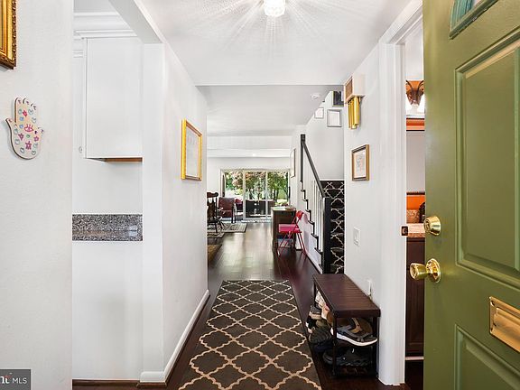 2nd image of 3420 Chiswick Ct Unit 46-F