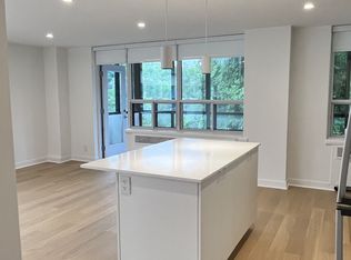 755 Avenue Road, Toronto, ON M5P 2J9