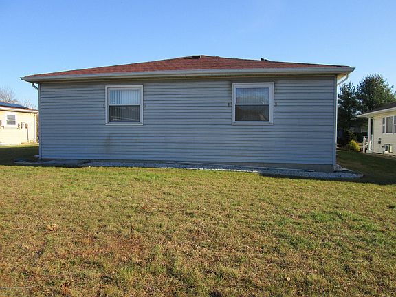 2nd image of 717 Jamaica Blvd