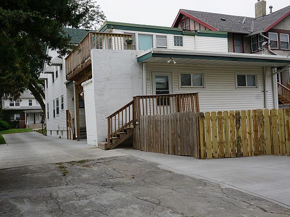 Entry from parking lot