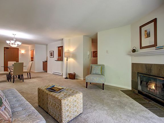 3rd image of 2760 76th Ave SE APT 307