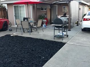 2290 Dumbarton Ave, East Palo Alto, CA 94303
