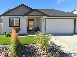 166 S Nevada Ave, East Wenatchee, WA