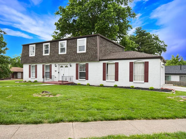306 Bright Meadows Dr, Ballwin, MO 63011