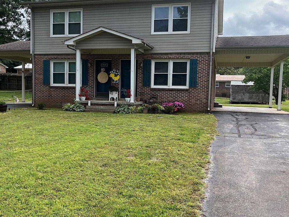 1st image of 1705 Deer Hollow Dr #B