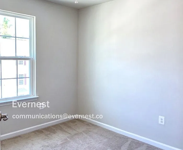 8433 Devries Ln — Photo 14