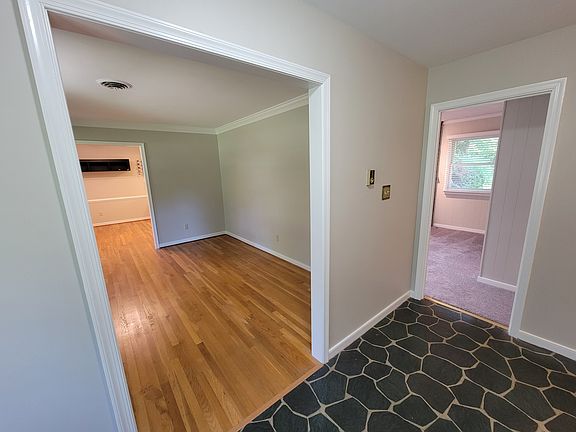3rd image of 8139 N Mayfield Ln