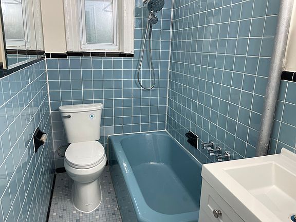5th image of 52-17 Skillman Ave #1R