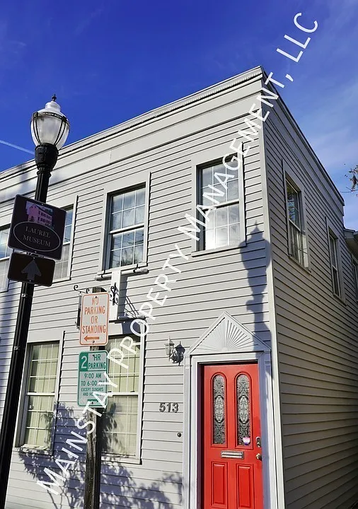 513 Main St