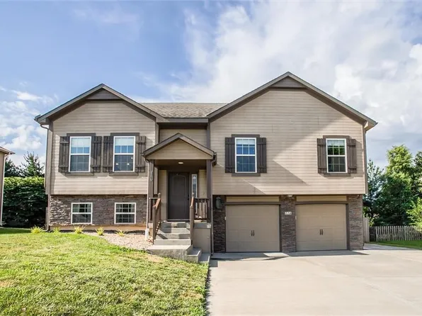 116 SE Hanging Garden St, Blue Springs, MO 64064