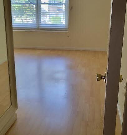 3rd image of 61 Essex Dr