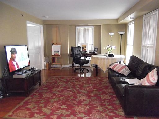 2nd image of 130 Cameron St APT 112