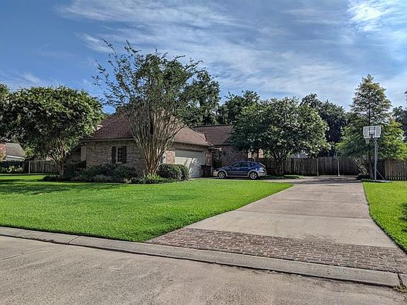4th image of 115 Nancy Ct