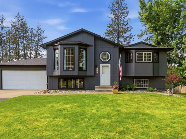 122 E Wynot Dr, Nine Mile Falls, WA 99026