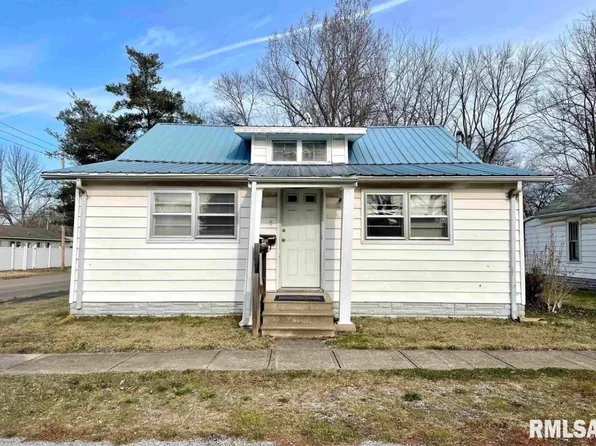 728 W Parish St, Harrisburg, IL 62946