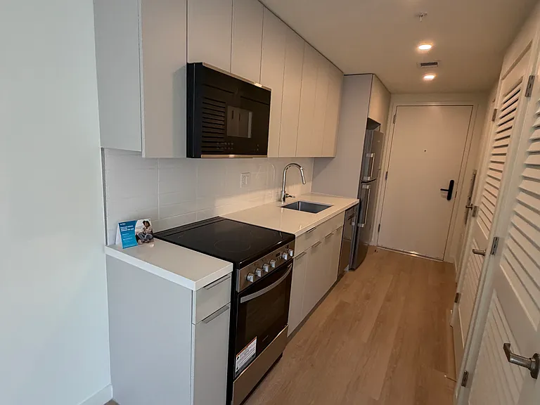 16 W Flagler St #S1 — Photo 7