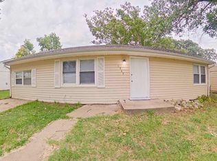 1540 Harry Rd, Manhattan, KS 66502