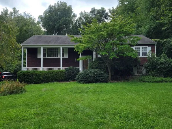 17 Turner Ln, Wilton, CT 06897