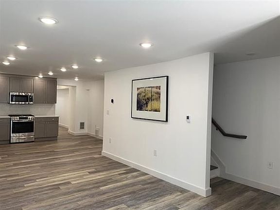 2nd image of 435 Pacific Ave APT 1