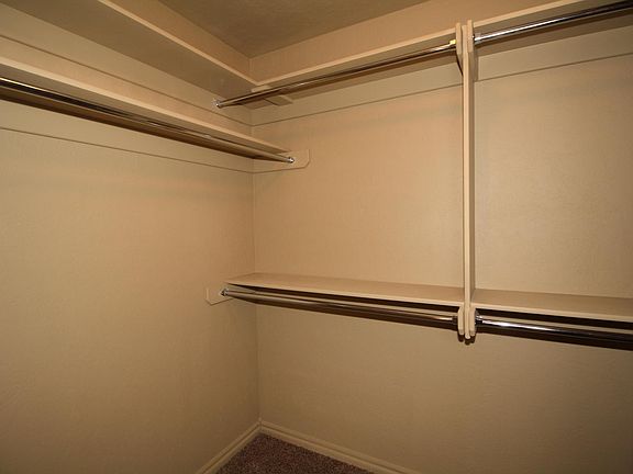 4th image of 1222 Kensington Ln #1222